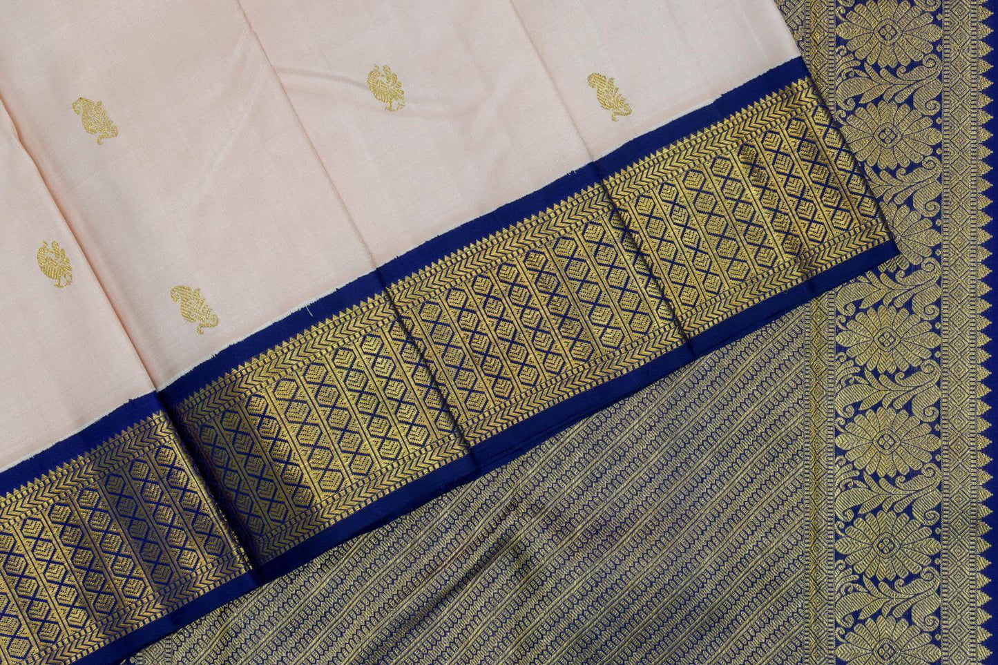 Kanjivaram silk saree SS4121