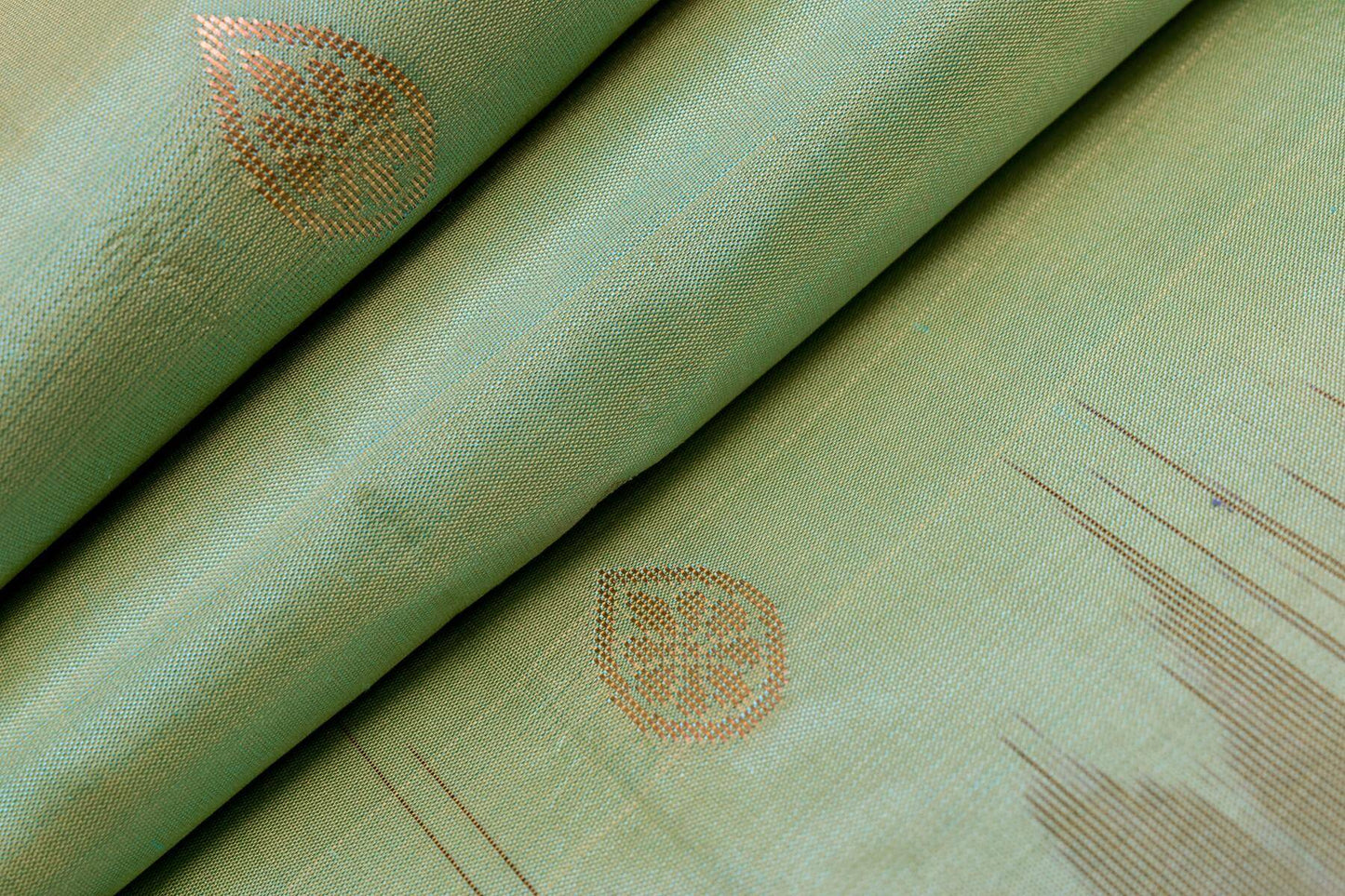 Light Weight Kanjivaram Silk Saree SS4689