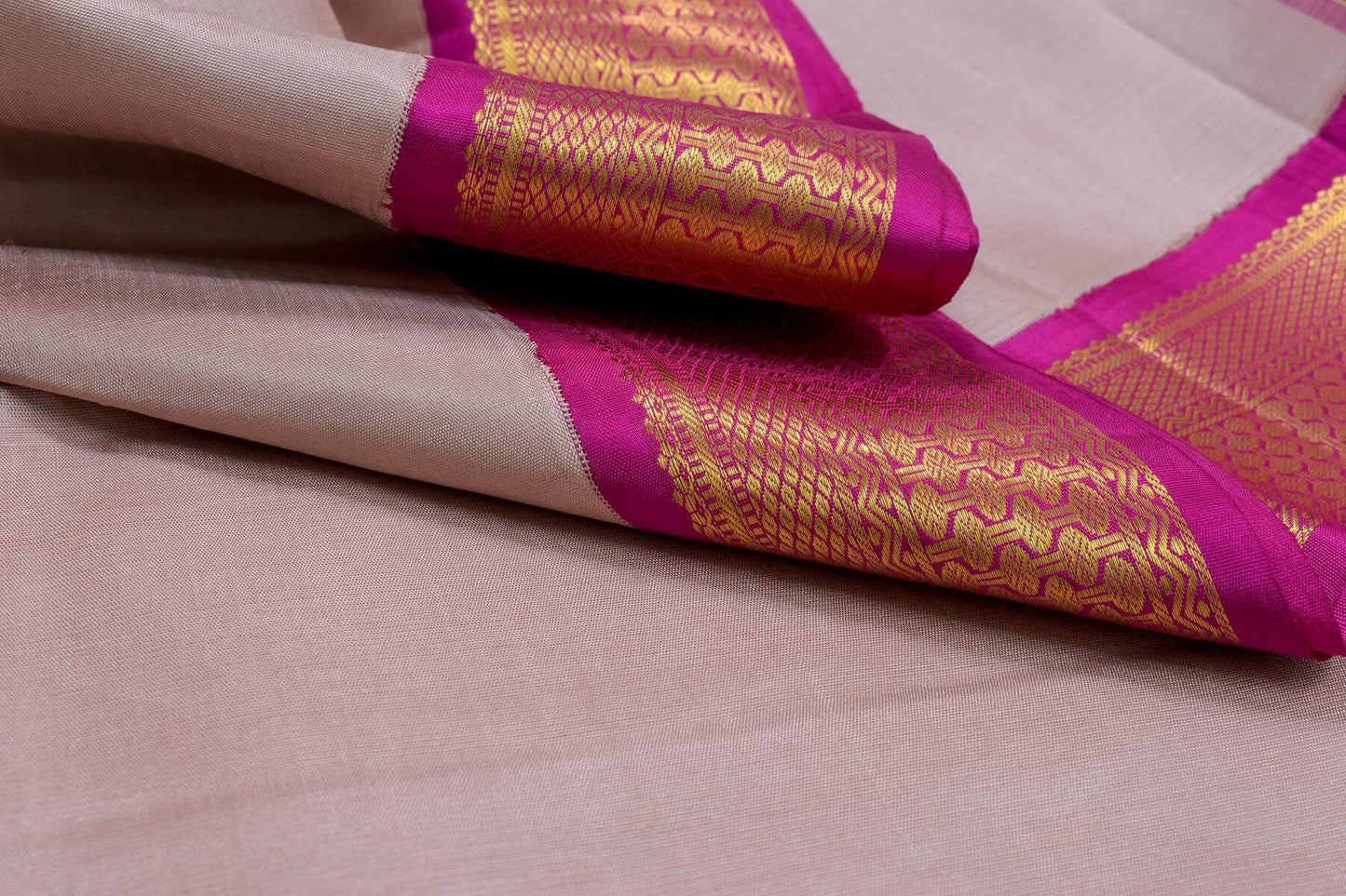 Kanjivaram silk saree SS4153