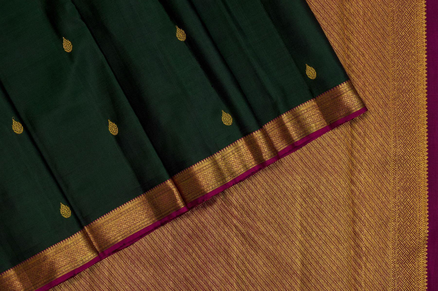 Kanjivaram silk saree SS4219