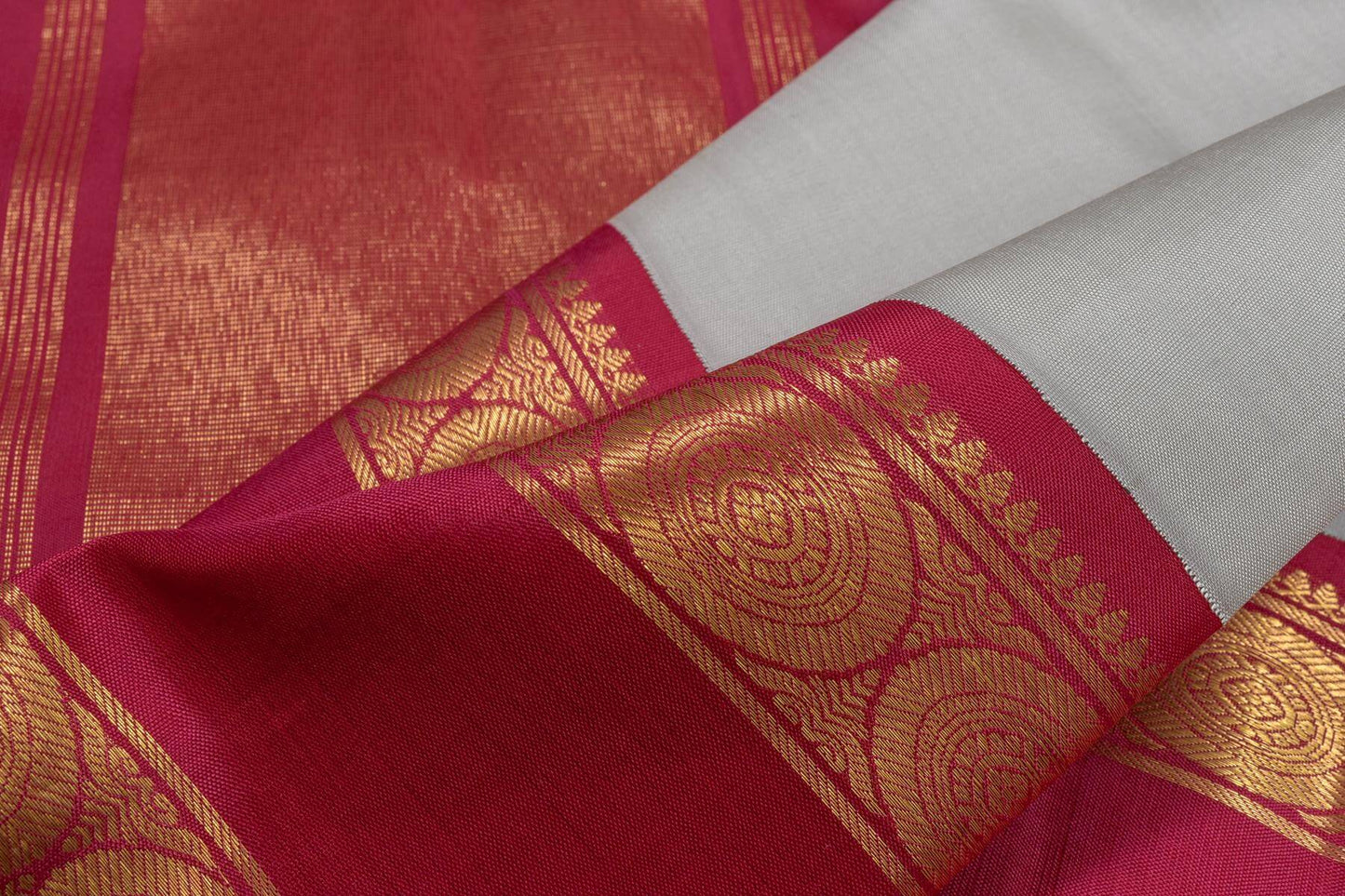 Kanjivaram silk saree SS4250