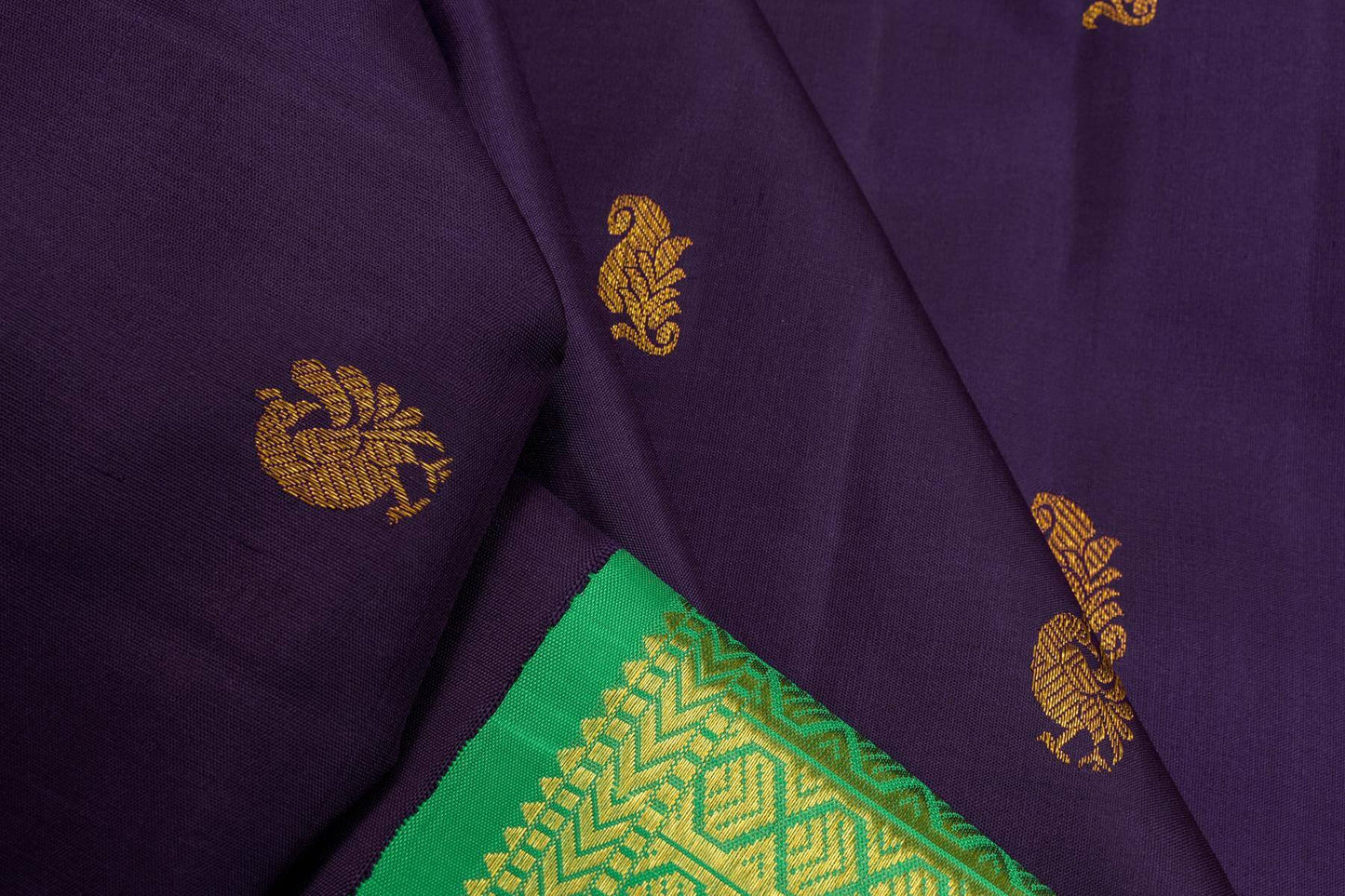 Kanjivaram silk saree SS4329