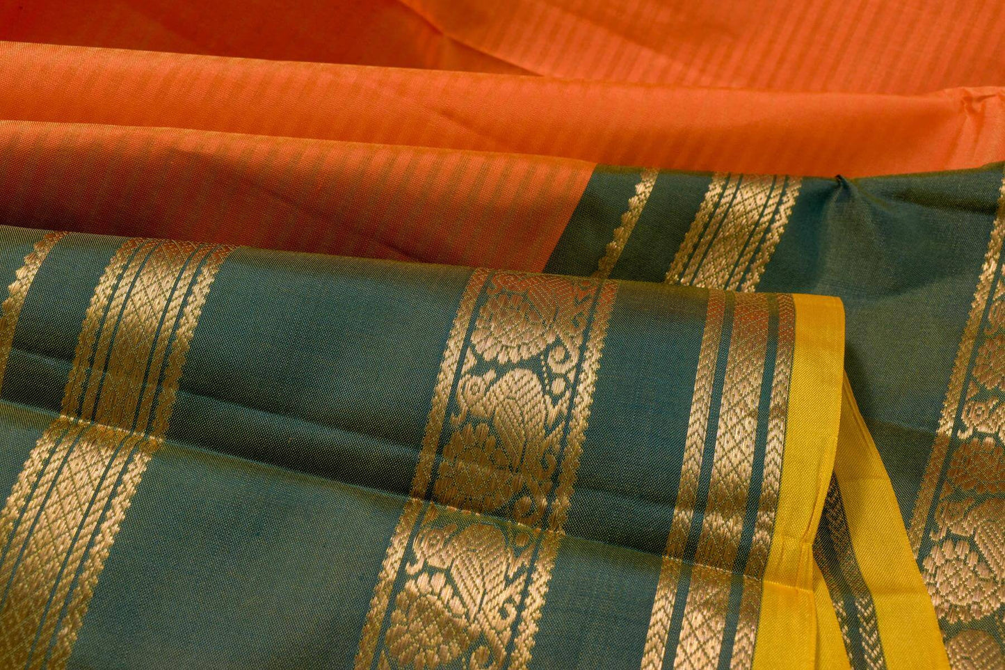 Light Weight Kanjivaram silk saree SS4347