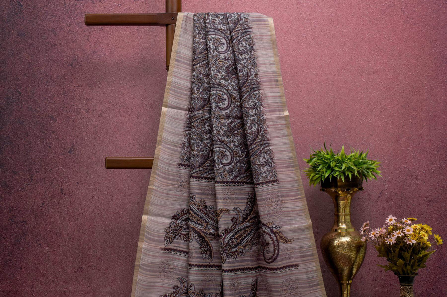 Semi Tussar Silk Saree SS5182