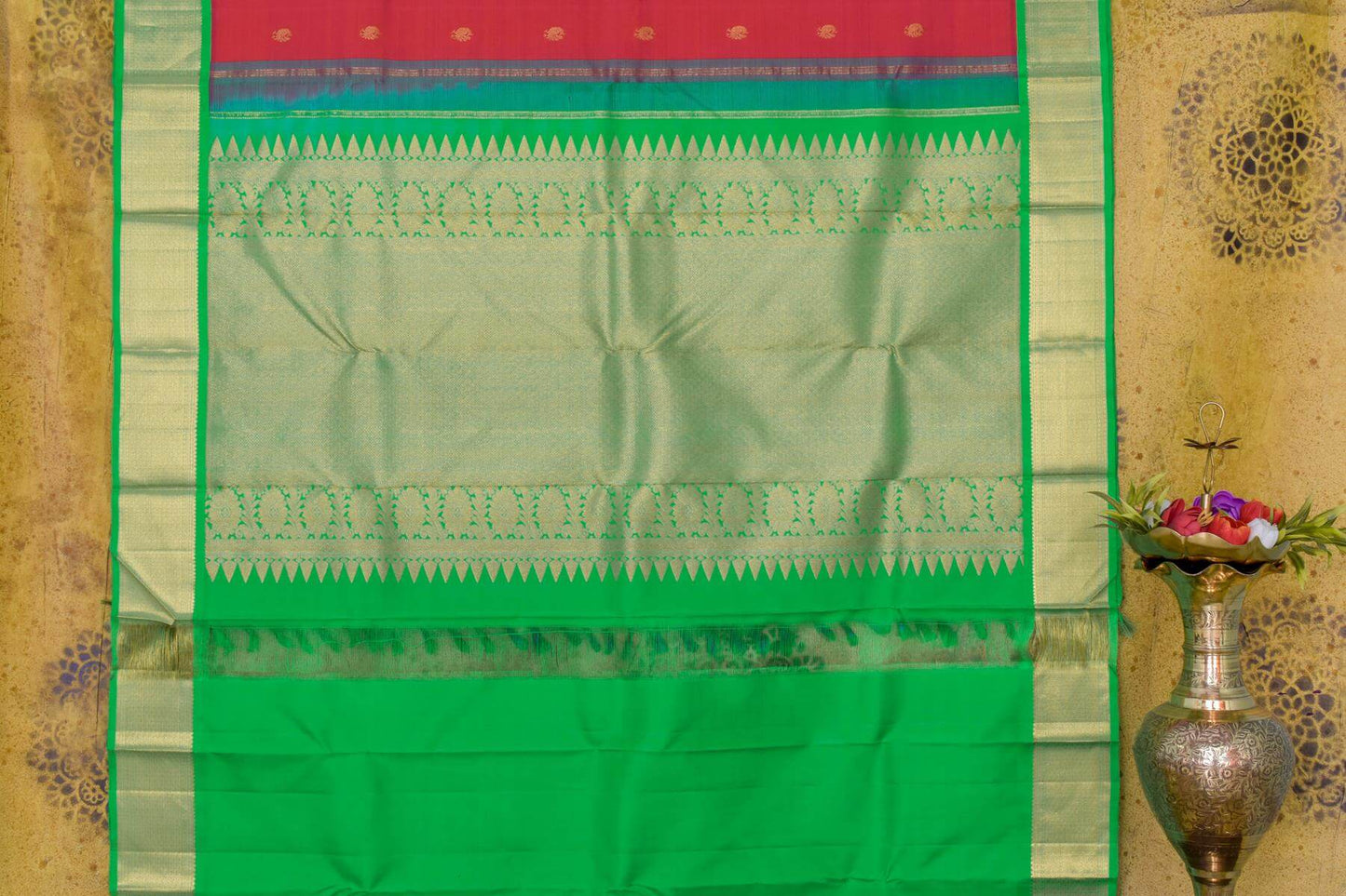 Kanjivaram silk saree SS4367