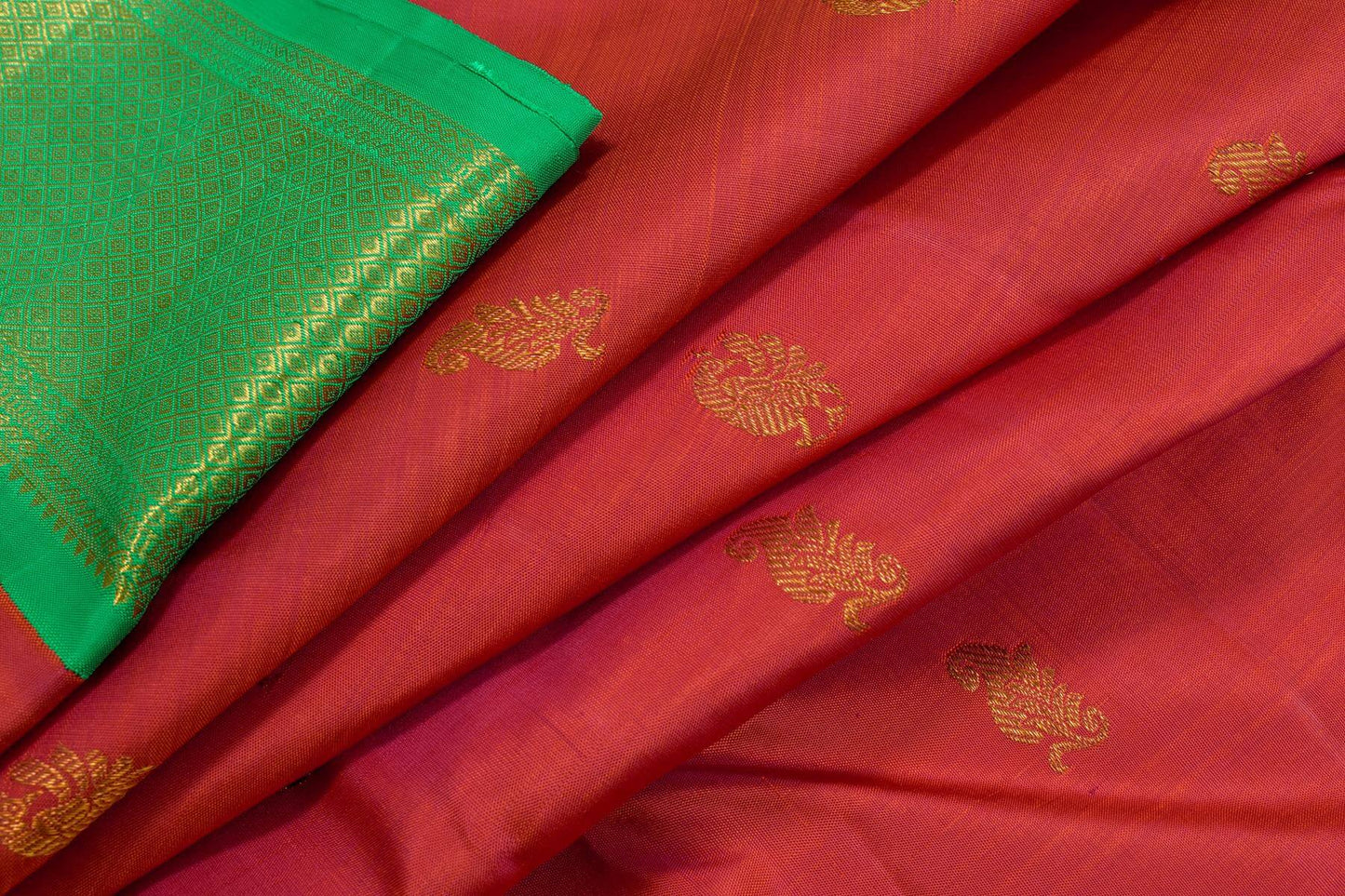 Kanjivaram silk saree SS4367