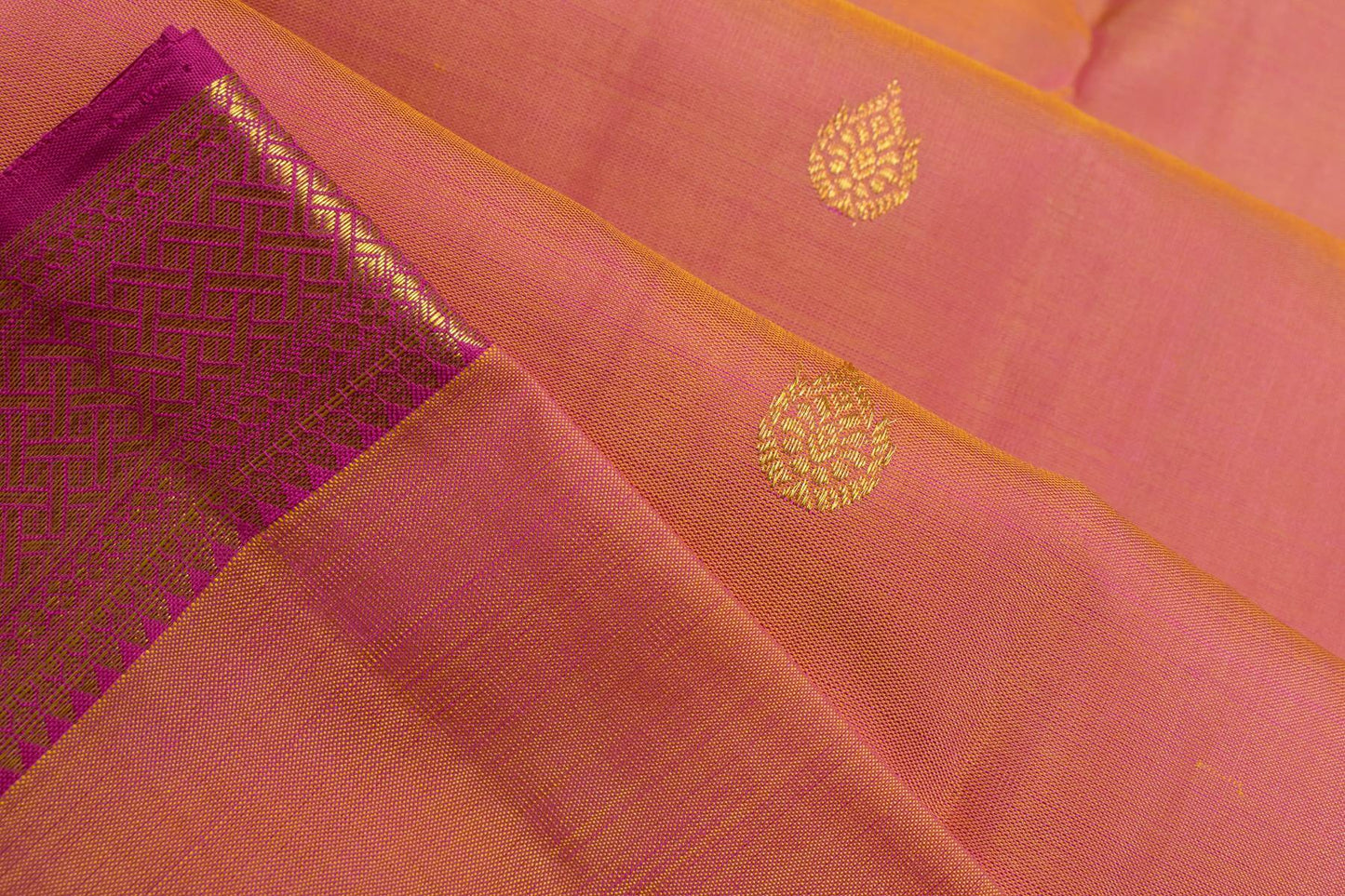 Kanjivaram silk saree SS4372