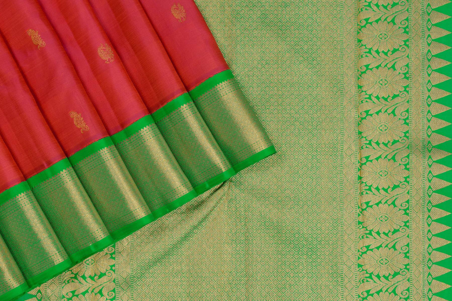 Kanjivaram silk saree SS4367