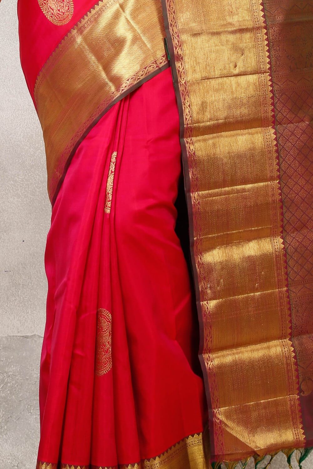 Kanjivaram silk saree SS2575