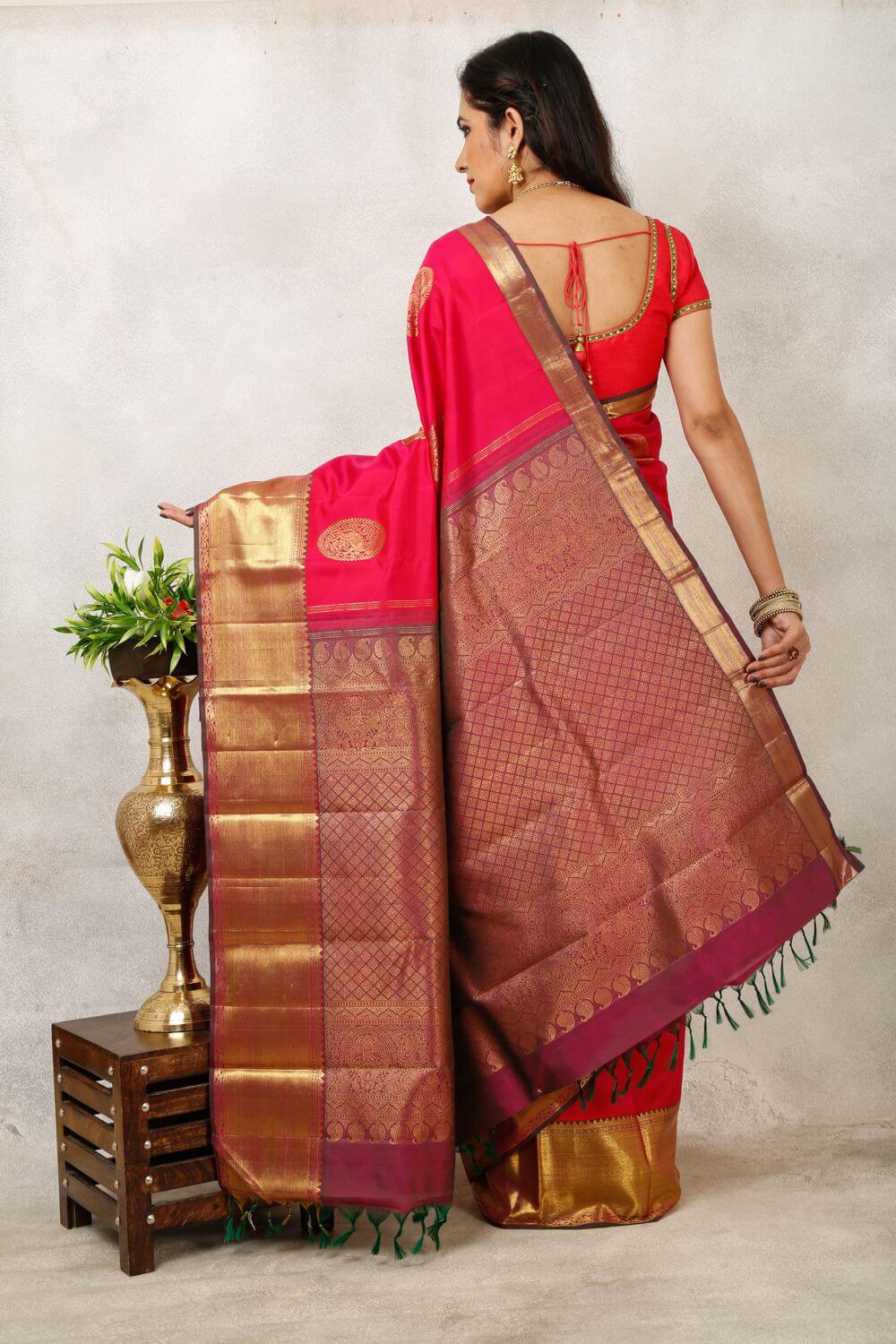 Kanjivaram silk saree SS2575